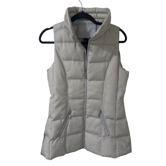 Berek Silver Slim Fit Puffer Vest Sparkly Art to Wear Glam Womens size M - Picture 1 of 8